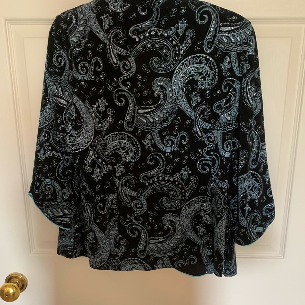 Shell And Jacket - image 2